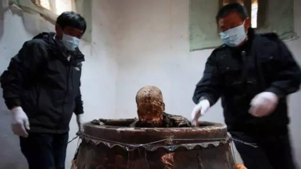 Lễ mở ang xác ướp Phật sống Trung Quốc