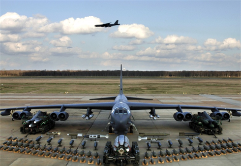 Mỹ muốn dùng “kho vũ khí bay” áp chế Trung Quốc