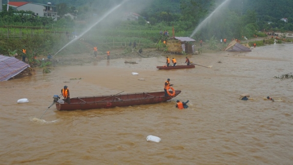 Diễn tập ứng phó mưa lũ tại Lào Cai