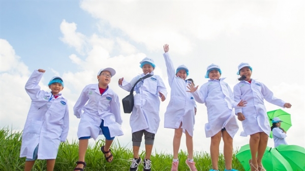 Học sinh hào hứng “khám phá” hành trình sữa học đường Vinamilk