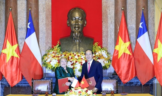 Việt Nam ký ba văn kiện tăng cường hợp tác với Chile