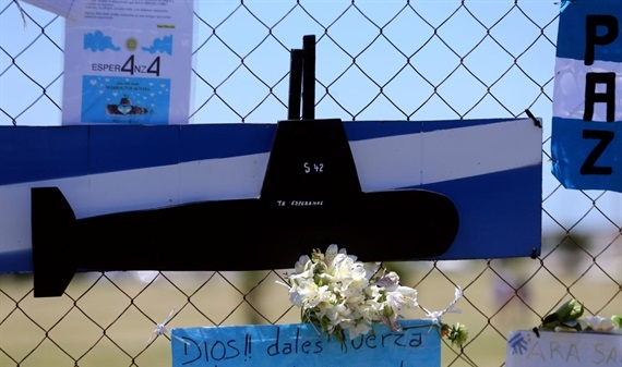 Argentina từ bỏ cứu hộ tàu ngầm mất tích