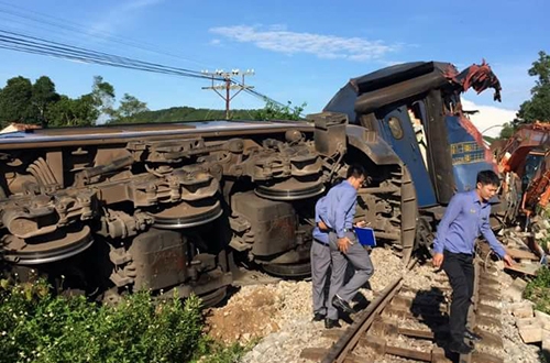 Hiện trường tàu hỏa lật sau tai nạn ở Quảng Bình