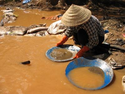 Lâm Đồng: Bùng phát nạn khai thác khoáng sản vùng rừng đầu nguồn