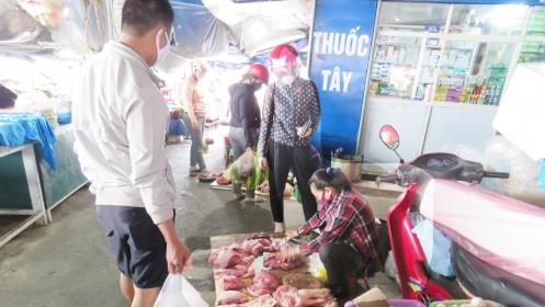Quảng Bình: Giá thịt lợn lên, xuống không ổn định