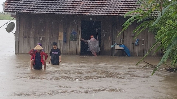 Đăk Lăk mưa lớn, hàng trăm hộ dân phải di dời khẩn cấp