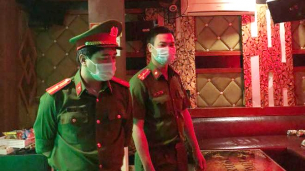 Hà Nội sẽ xử lý nghiêm cơ sở kinh doanh bar, karaoke hoạt động 'chui'