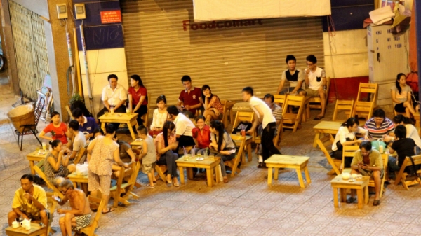 Hà Nội đóng cửa quán ăn đường phố, trà đá vỉa hè từ 17h ngày 3/5