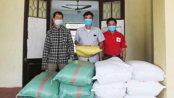 Chính phủ xuất cấp 13.500 tấn gạo hỗ trợ nhân dân 9 tỉnh