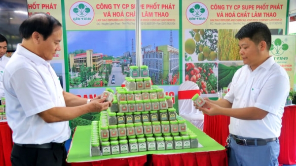 Supe Lâm Thao gây ấn tượng với nhiều sản phẩm thân thiện với môi trường