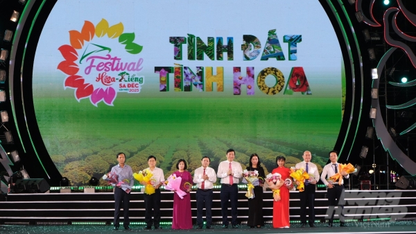 Tri ân nhà tài trợ Festival Hoa - Kiểng Sa Đéc 'Tình đất - Tình hoa'