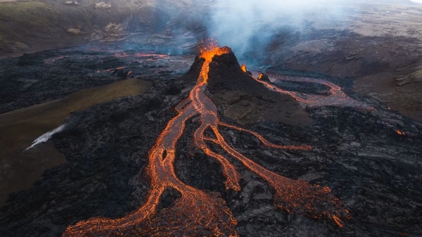 Chịu 5.500 trận động đất trong 3 ngày, Iceland cảnh báo núi lửa phun trào