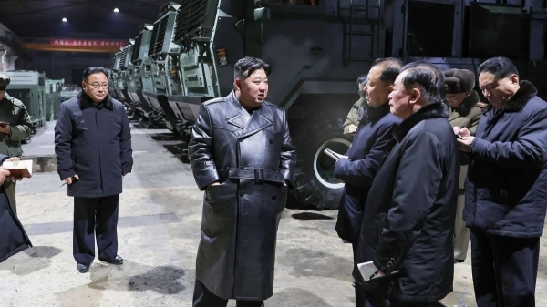 Hàn Quốc tố Triều Tiên đang đẩy mạnh sản xuất đạn pháo cho Nga