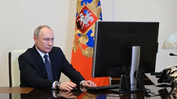 Tổng thống Putin bỏ phiếu trực tuyến trong ngày bầu cử đầu tiên
