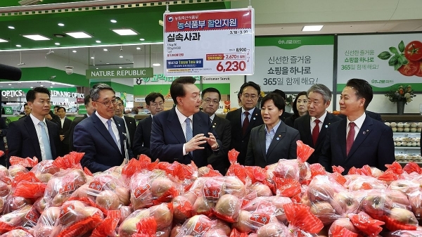 Tổng thống Hàn Quốc cam kết bình ổn giá nông sản