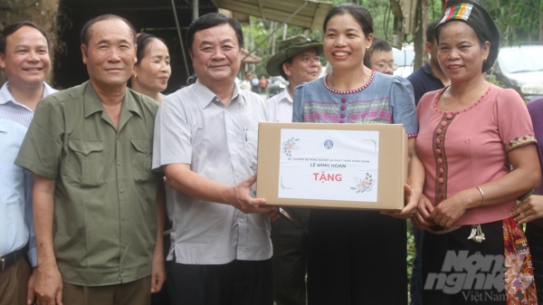 Bộ trưởng Lê Minh Hoan: Cần nhìn nghề rừng lạc quan hơn