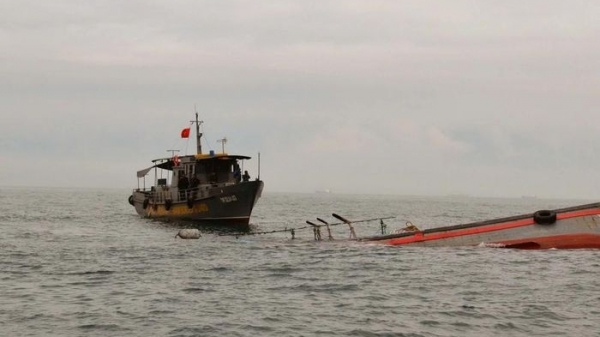 Hai tàu cá chìm trên biển, 3 ngư dân mất tích