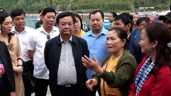 Bộ trưởng Lê Minh Hoan muốn ngư dân biến tàu cá thành điểm du lịch