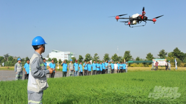 Tính năng nổi bật của drone P-GLOBALCHECK phun thuốc bảo vệ thực vật