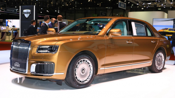 Cận cảnh siêu xe Aurus Senat Luxury Limousine giá 245.000 USD của Nga
