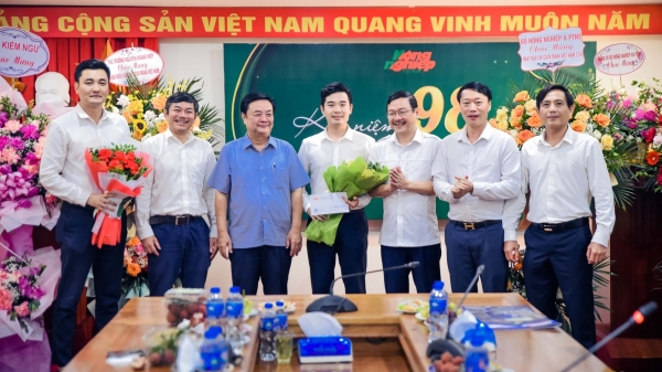 Báo Nông nghiệp Việt Nam - 1 năm nhiều giải thưởng