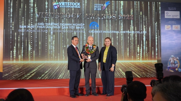 Grobest đạt giải 'Doanh nghiệp sản xuất thức ăn thủy sản tốt nhất' tại Vietstock Awards 2023