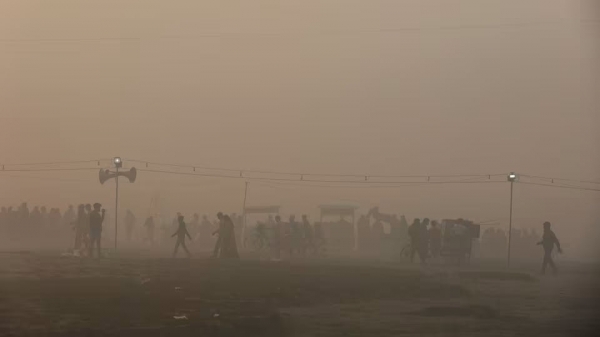 Thủ đô Ấn Độ nối lại một số hoạt động bất chấp ô nhiễm độc hại