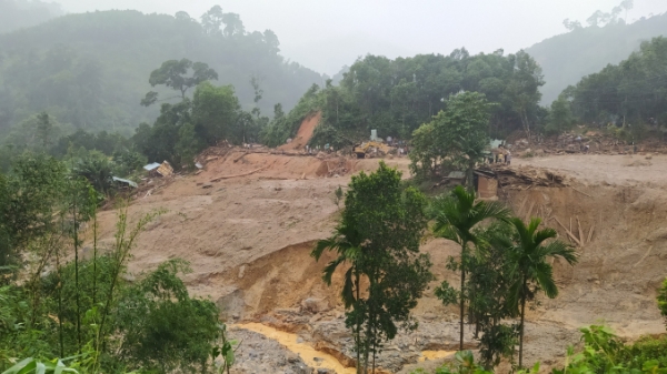 Quảng Nam tiếp tục xảy ra sạt lở núi, 1 người mất tích