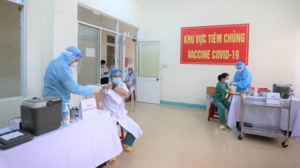 Một nhân viên Bệnh viện Đà Nẵng sốc phản vệ sau khi tiêm vacxin Covid-19
