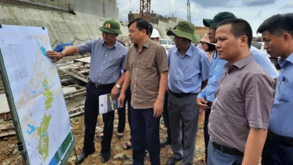 Kiểm tra tình hình hạn hán tại Bình Thuận