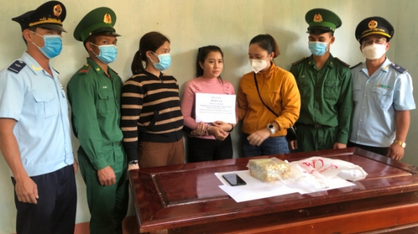 Bắt đối tượng vận chuyển 1kg ma túy đá từ Lào về Việt Nam