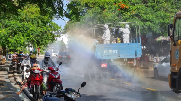 Hải Phòng phun hóa chất 700km đường phố phòng chống dịch Covid-19