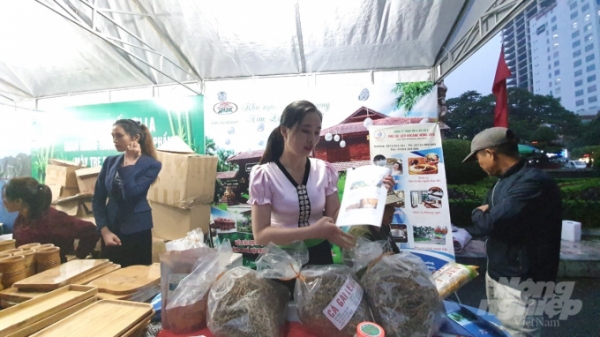 Nông sản Điện Biên thu hút người dân đất Cảng