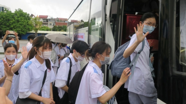 Sinh viên Hải Phòng tình nguyện về hỗ trợ Bắc Giang chống dịch Covid-19