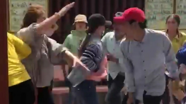 Khởi tố vụ cướp tài sản, đánh nữ khách du lịch tại chùa Phước Lâm