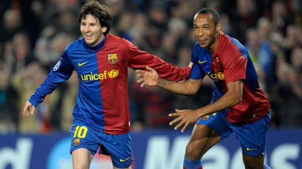 Lionel Messi thừa nhận 'cóng' trước Thiery Henry