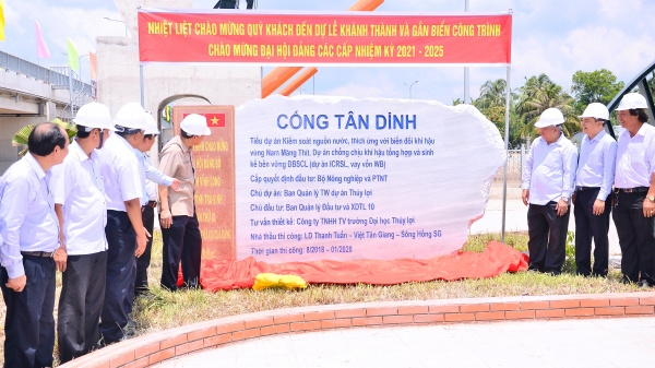 Bàn giao 3 công trình tiên tiến nhất Việt Nam kiểm soát mặn, ngọt
