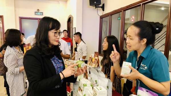 Phổ biến quy định xuất nhập khẩu rau quả Việt Nam - Trung Quốc