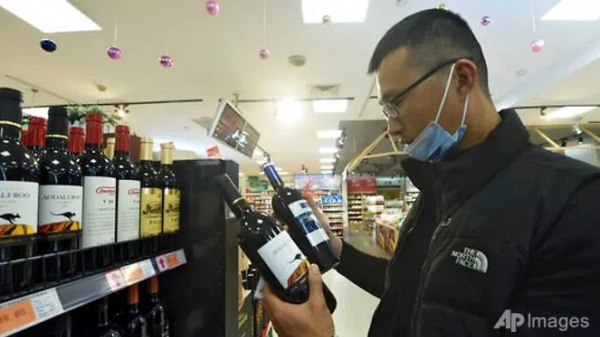 Trung Quốc áp thêm thuế đối với rượu vang Úc trong 5 năm
