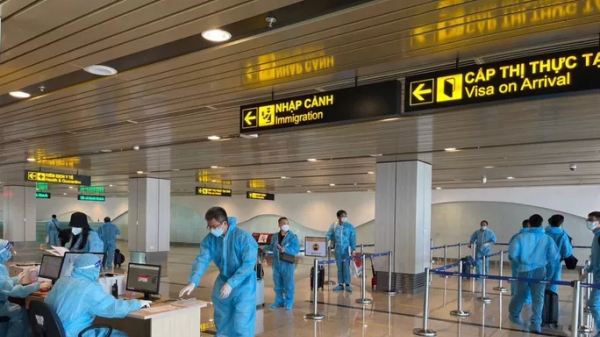 Hai chuyến bay thí điểm ‘hộ chiếu vắc-xin’ đưa công dân từ Mỹ về Việt Nam