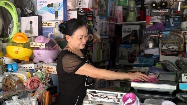 Chợ Đông Kinh hoạt động trở lại sau chục ngày tiểu thương ‘đình công’