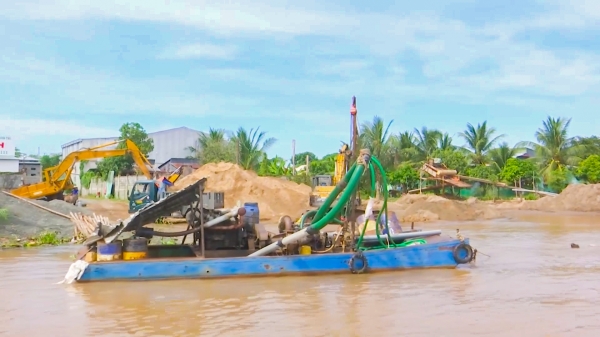Khai thác cát thiếu bền vững ở Đồng bằng sông Cửu Long