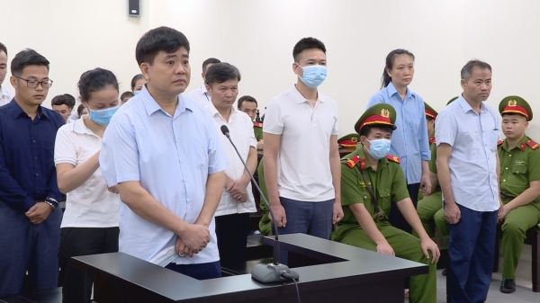 Vụ nâng khống giá cây xanh: Ông Nguyễn Đức Chung bị đề nghị 2-3 năm tù
