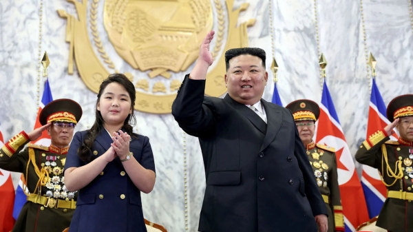 Triều Tiên diễu binh kỷ niệm 75 năm Quốc khánh