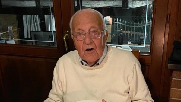Cụ ông 93 tuổi ở Italy trấn áp tên cướp có súng bằng tay không
