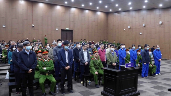 Tuyên án vụ Việt Á: Cựu Bộ trưởng Nguyễn Thanh Long 18 năm tù, Chu Ngọc Anh 3 năm tù