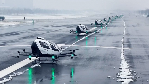 Trung Quốc vận hành thử nghiệm 12 'taxi bay' trong mưa tuyết