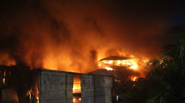 Vụ cháy ở Cty Rạng Đông: Khoảng 2.000m2 đã được tẩy sạch