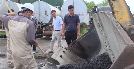 Thí điểm xây dựng đường giao thông từ nhựa tái chế đầu tiên tại Việt Nam