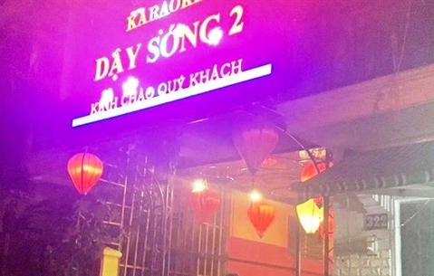 Phát hiện 25 nam, nữ dương tính ma túy trong quán karaoke lúc rạng sáng